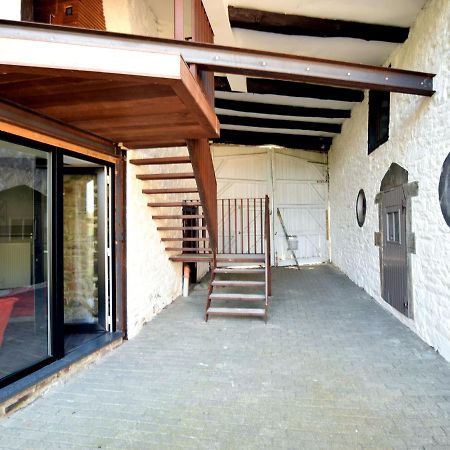 Modern And Cozy Studio In A Former Coach House Робервил Екстериор снимка
