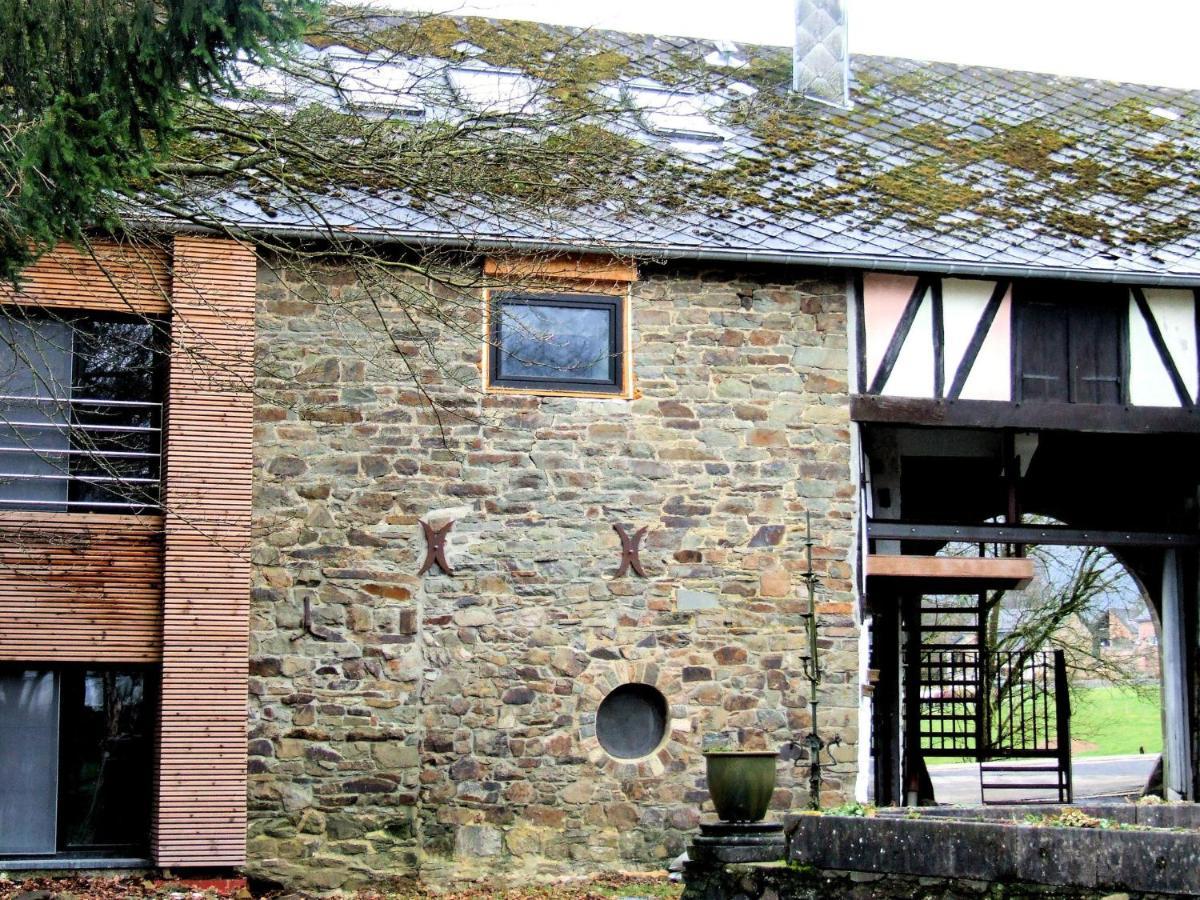 Modern And Cozy Studio In A Former Coach House Робервил Екстериор снимка
